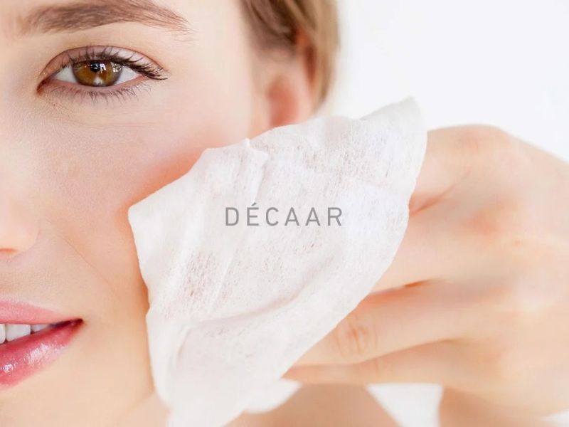 mụn đầu trắng có nên nặn không